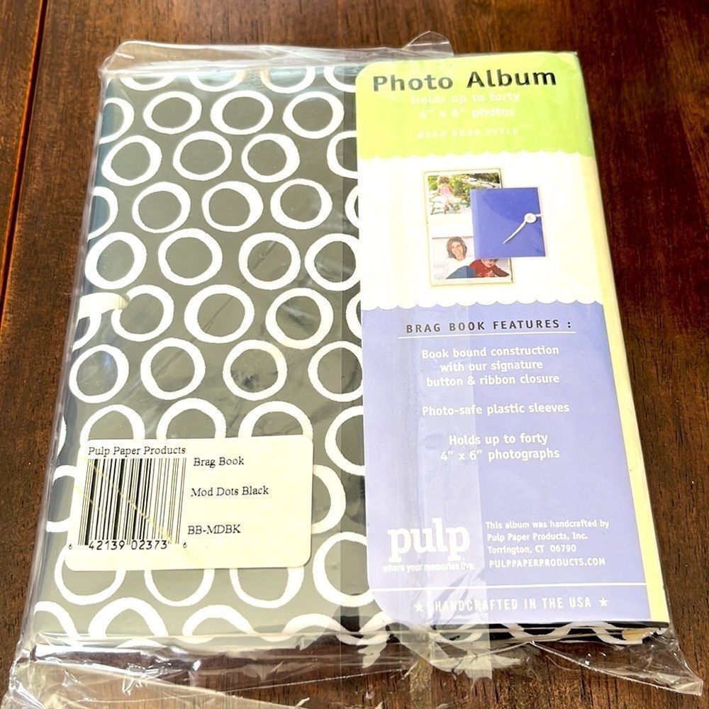 Pulp Black and White “Brag Book” Photo Album- NEW